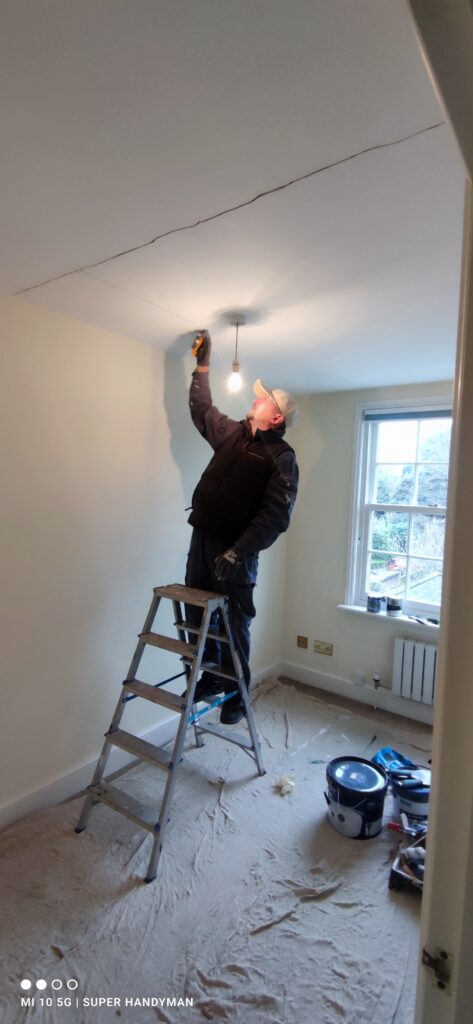 Painting and decoration works - The Maxify